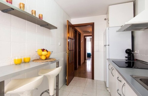 El Ejido Apartamento | NEW CAPUCHINOS 2bed & 2bath Apartment with Parking