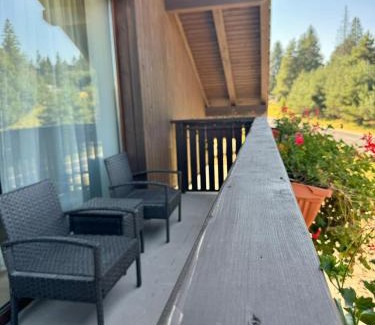 Vladeni Apartamento | Cara Grand Chalet
