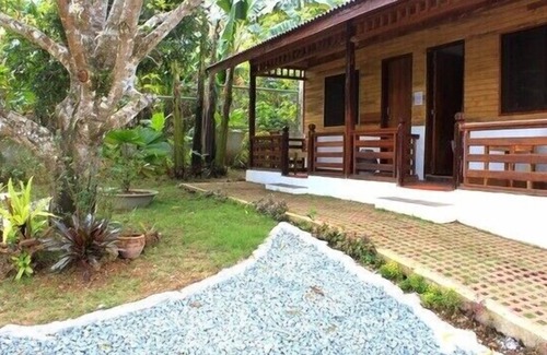 Indang Cabina | BUNGALOWS DE JARDIN DE CARASUCHI