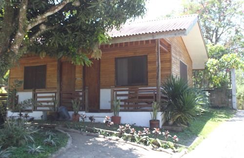 Indang Casa | CARASUCHI VILLA JARDIN BUNGALOWS