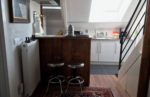 Statiekwartier Apartamento | Caravaggio Boutique Suite 4