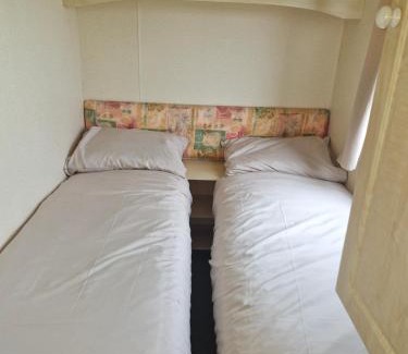 Fishguard Otro | Caravan 26 fishguard holiday park