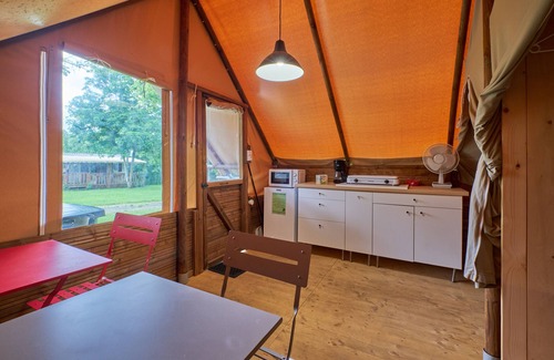 Mens Alquiler De RV | Caravana "Tente 4 Personnes" con piscina compartida y terraza compartida