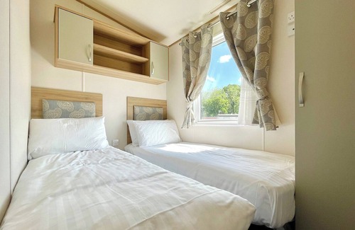 Alford Casa | 2 bedroom accommodation in Woodthorpe