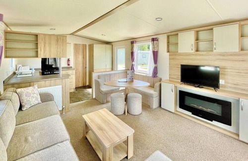Alford Casa | 2 bedroom accommodation in Woodthorpe