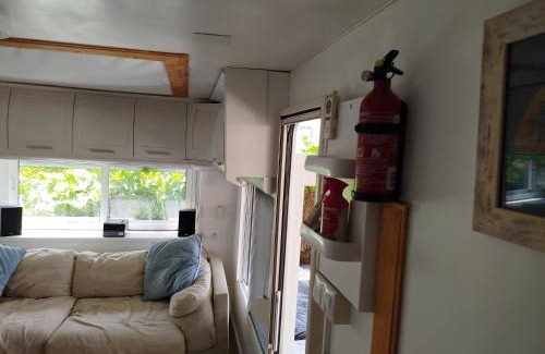 Beniajan Casa | Caravana en la huerta