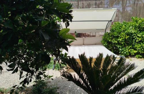 Beniajan Casa | Caravana en la huerta