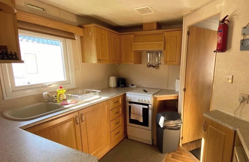 Skegness Cabina | CaravanSleeps4-HotTub-Coastal-Parking-QuietRetreat