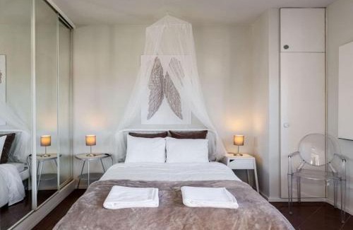 Cascais Apartamento | Carcavelos Beach&Bike House (view, parking, wi-fi)