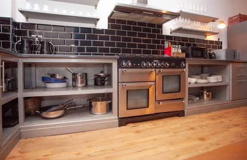 Butetown Apartamento | higgihaus 107 F Sleeps 4 Sunday - Friday