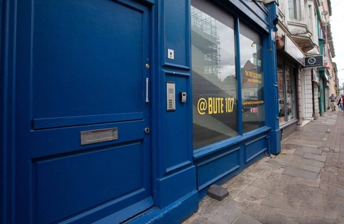 Butetown Apartamento | higgihaus 107 F Sleeps 4 Sunday - Friday