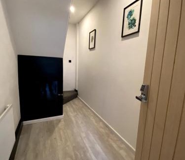 Plasnewydd Casa | Cardiff Central Home Sleeps 11