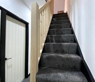 Plasnewydd Casa | Cardiff Central Home Sleeps 11
