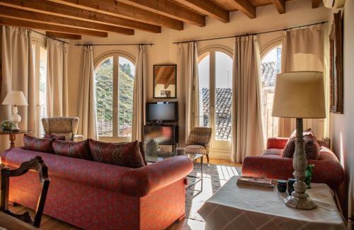 Cardona Apartamento | Cardona Luxury Penthouse by Duquessa Hotel Collection