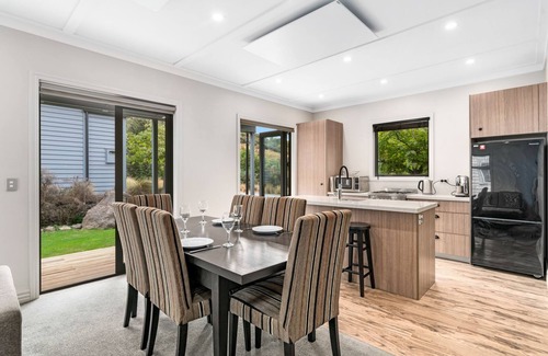 Cardrona Casa | Cardrona Cottage - Cardrona Holiday Home