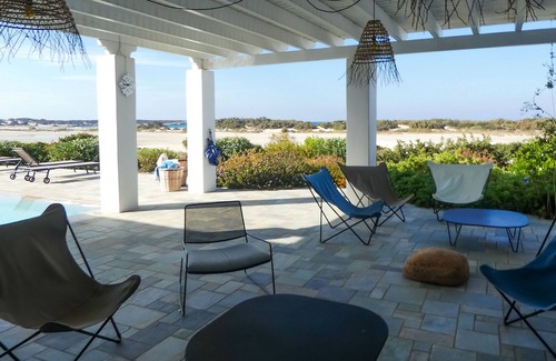 Naxos Villa | Care Naxos Cheerful 5 bedroom villa with pool on the beach