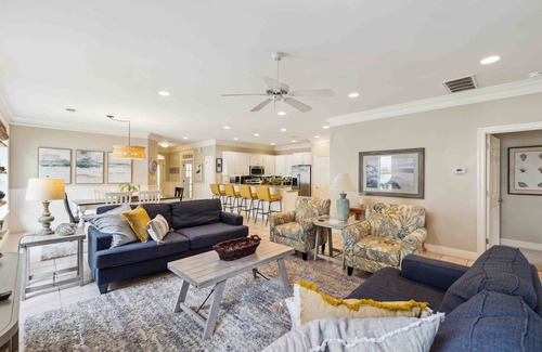 Fort Walton Beach - Destin Casa | Carefree Living, Family Friendly