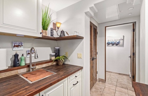 Carefree Casa | Carefree - Terrace Estancia SS 1B1B next door to the Boulders resort.