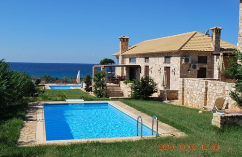 Romanos Casa | Caretta A en Villa Yialenia Estate