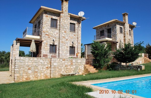 Romanos Casa | Caretta A en Villa Yialenia Estate