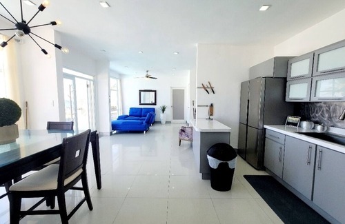 Jobos Casa | CARIBBEAN 181 - Modern Beachfront House