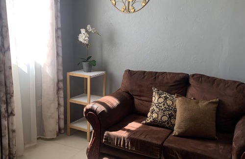 Pembroke Hall Apartamento | Caribbean comfort