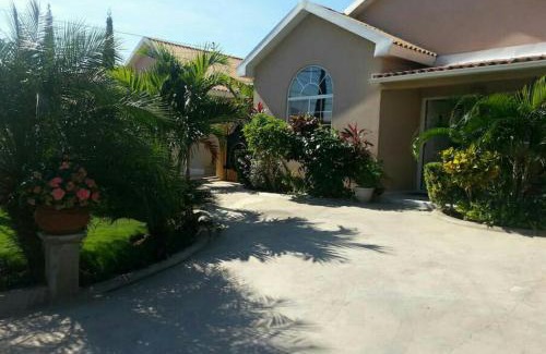 Caribbean Estates Casa | Caribbean Estate AJ