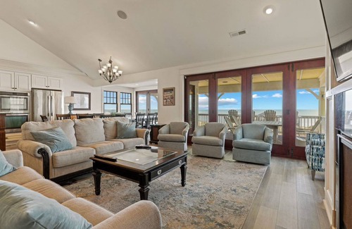 Kill Devil Hills Casa | Caribbean Jewel, Oceanfront Sixteen Bedroom Vacation Home in Kill Devil Hills