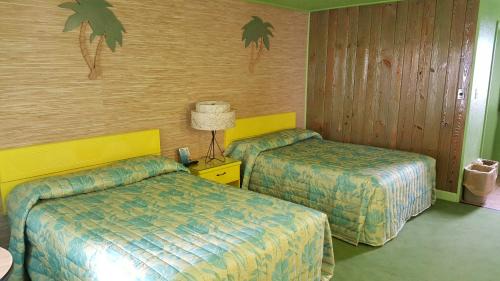 Wildwood Crest Hotel | Caribbean Motel