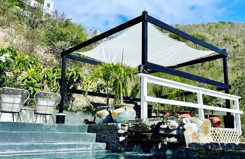 Estate Emmaus Cabaña | "Caribbean" One Bedroom in the Garden of Eden Cottage Collection