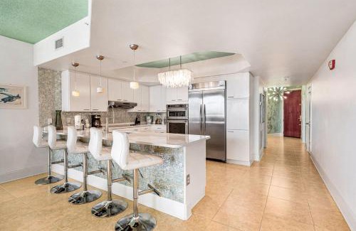Orange Beach East Apartamento | Caribe 213B