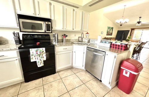 Poinciana Casa | Caribou Tropical 🌴Disney🎢Oasis 🥥with a Pool🏊‍♂️