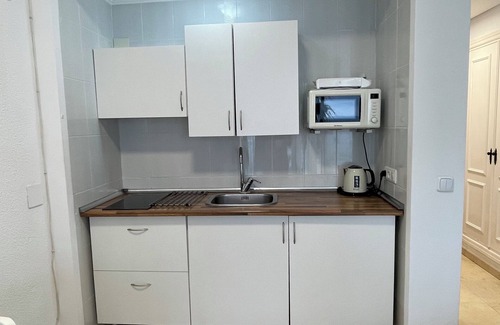 Carihuela Apartamento | Playa Carihuela, CASTILLO DE SANTA CLARA, wifi, piscina