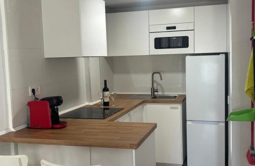 Carihuela Apartamento | Carihuela Beachfront Retreat