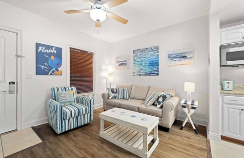 Sunnyside Condominio | Carillon Beach Inn 307, Pet Friendly!, 1BD/1BA , Beautiful Resort!