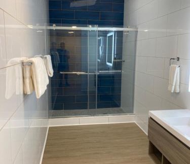 Estate Turner Hole Complejo | Carina Bay Boutique All inclusive Resort & Casino