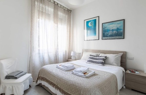 Albese con Cassano Apartamento | Carlotta's Home by Holiday Solutions