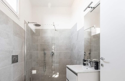 Albese con Cassano Apartamento | Carlotta's Home by Holiday Solutions