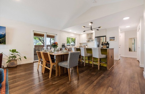 Carlton Casa | Carlton Crush Pad ~ Where Your Wine Country Getaway Comes to Life
