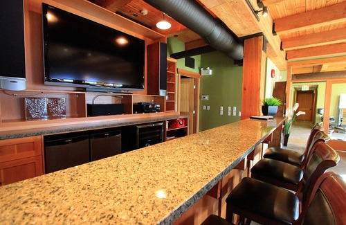 Blind Bay Casa | Propiedad frente al lago Shuswap - perfecto para grupos grandes!