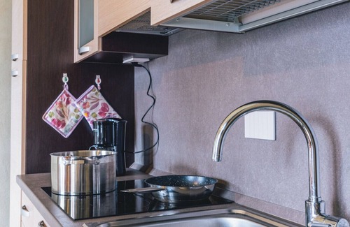 Mergozzo Apartamento | Carola B tastefully furnished apartment lakefront