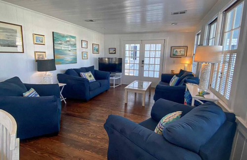 South End Casa | Carolina Breezy by Sea Scape Properties