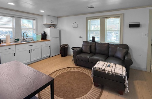 Kure Beach Cabaña | Carolina Cottage @ Kure~ Beach, Fishing, Pool, Kure Pier