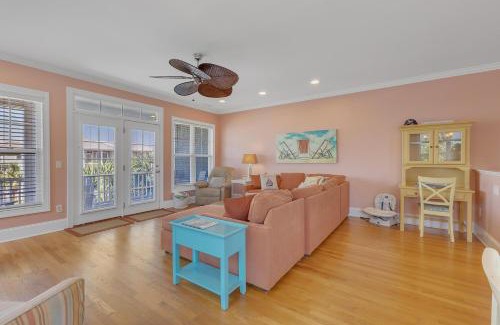 North Carolina Coast Casa | Carolina Hugs by Carolina Beach Realty