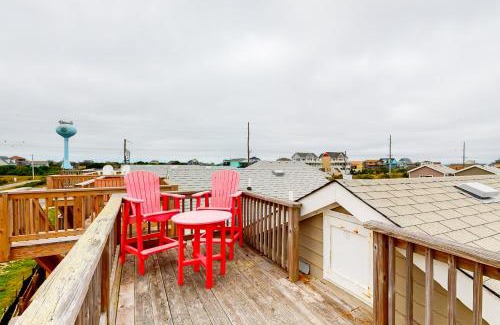 Hatteras Hotel | Carolina Lady