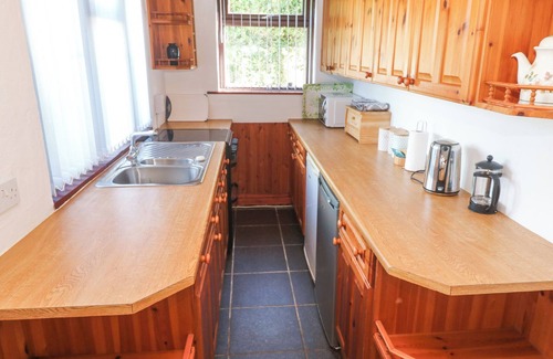 Praa Sands Cabaña | CAROLYNS COTTAGE, pet friendly, country holiday cottage in Praa Sands