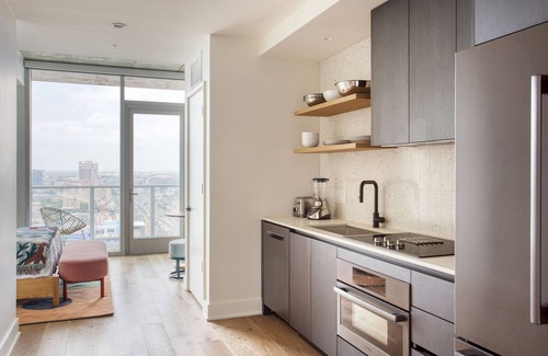 Travis Heights Condominio | Carousel by AvantStay | Brand New Condo in Austin w/ Amazing Amenities
