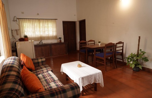 Kushalnagar Villa | Carpe diem stay a holiday home located in the midst of greenery away from town..