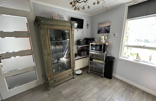 Medemblik Casa | Carpe Diem con embarcadero y barco