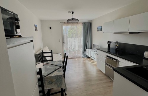 Carqueiranne Apartamento | Carqueiranne near the beach and port Studio